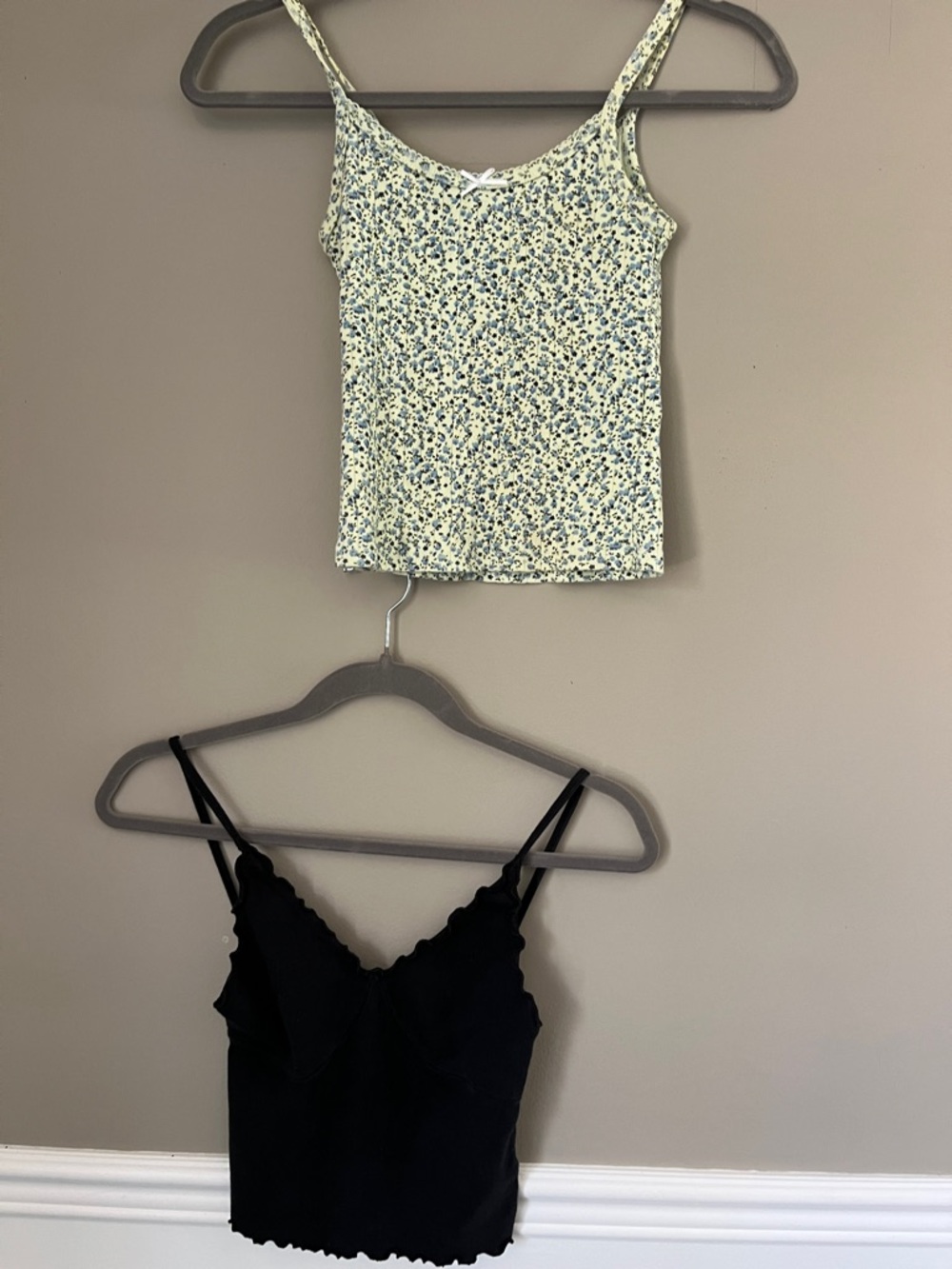 Brandy Melville (2) Basic Tank Tops, Floral and Black, Small, Size 2, Italy